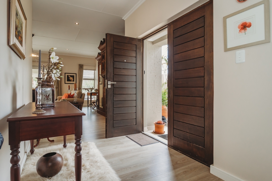 3 Bedroom Property for Sale in Earls Court Lifestyle Estate Western Cape
